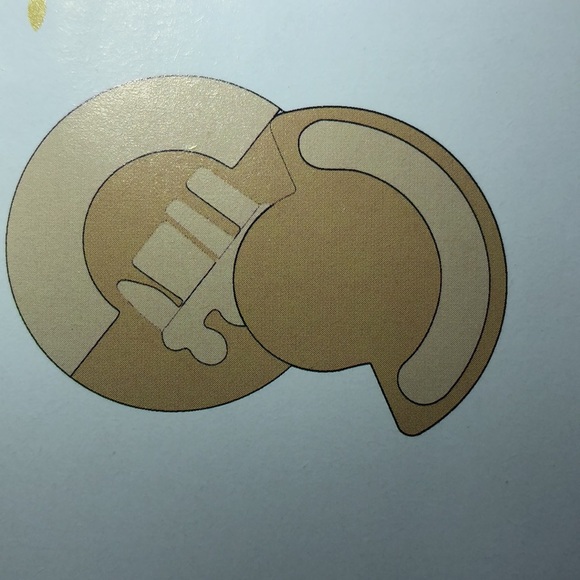 CHEFSOFI Cheese Board with 4 ceramic build-in dishes. Includes 4 pcs knife set. - Picture 4 of 6